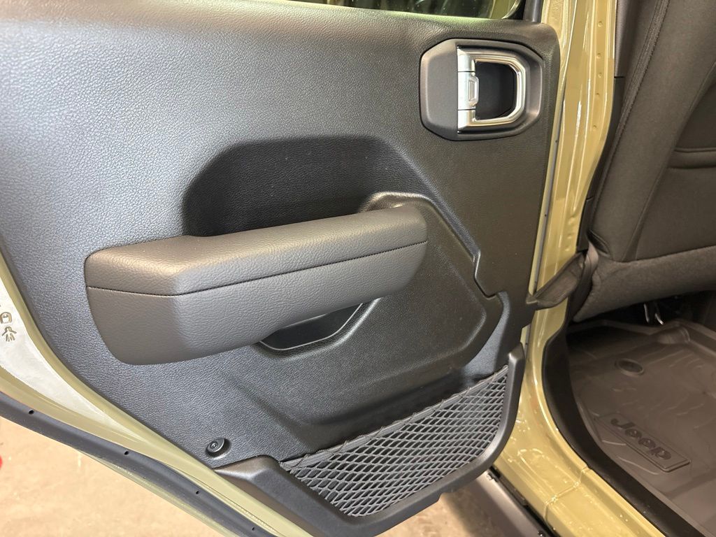 Thumbnail: 2026 Jeep Wrangler - 31