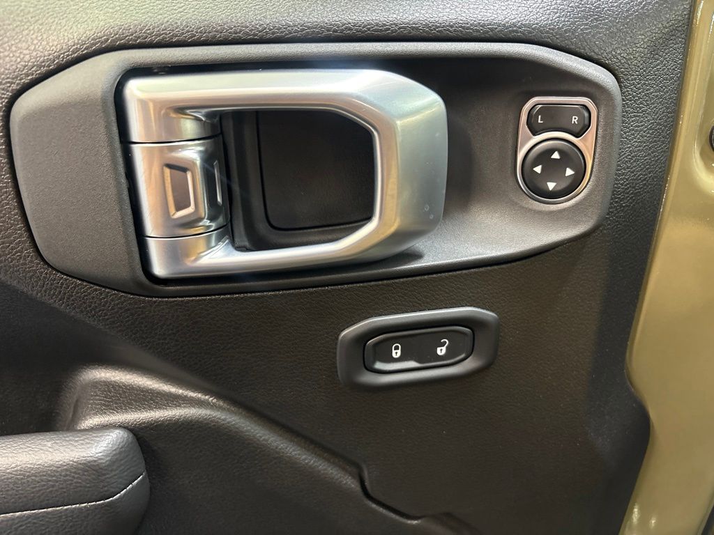 Thumbnail: 2026 Jeep Wrangler - 22