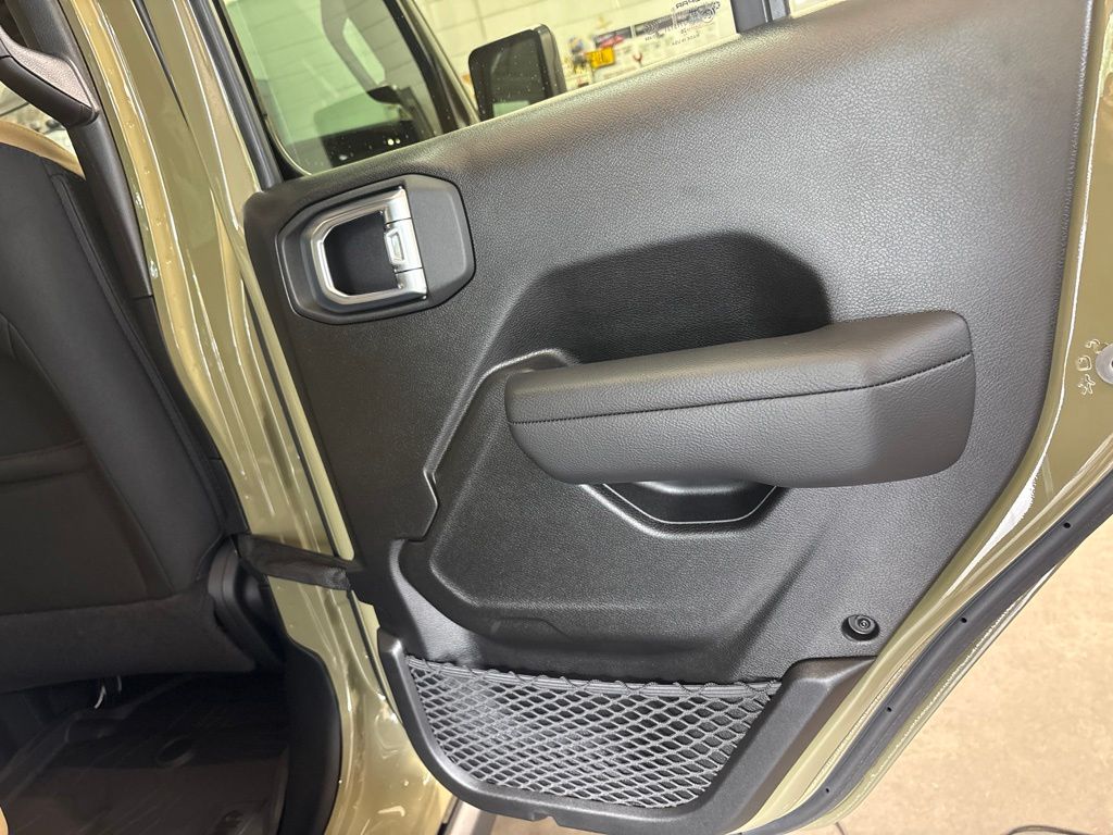 Thumbnail: 2026 Jeep Wrangler - 35