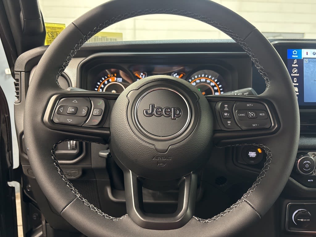 Thumbnail: 2026 Jeep Wrangler - 7