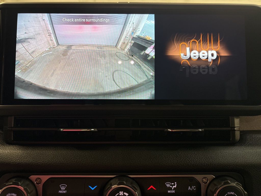 Thumbnail: 2026 Jeep Wrangler - 25