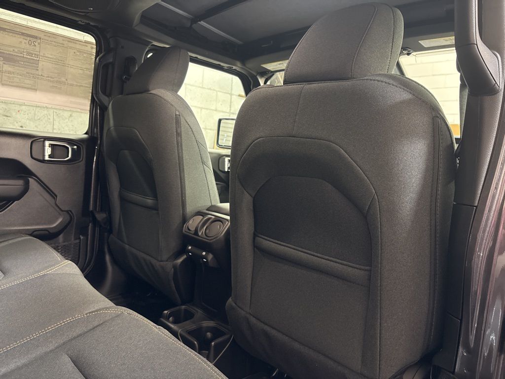 Thumbnail: 2026 Jeep Wrangler - 32