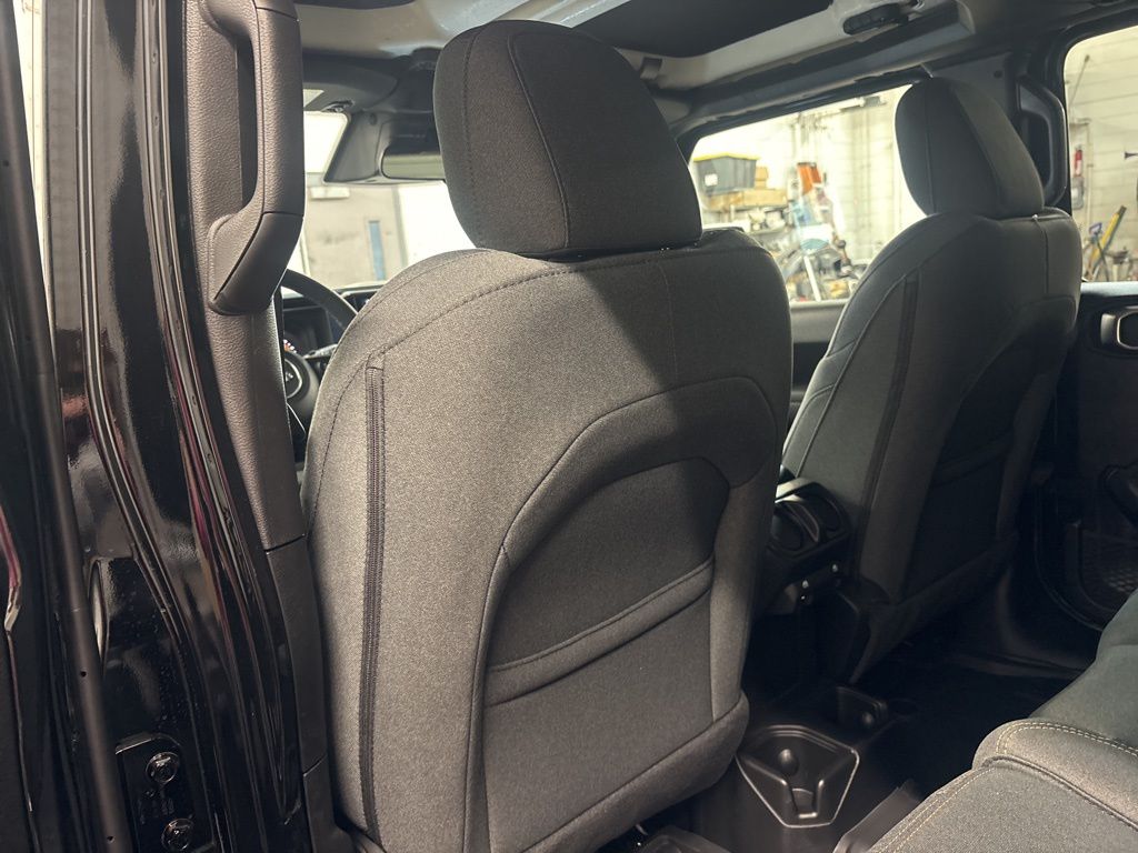 Thumbnail: 2026 Jeep Wrangler - 10