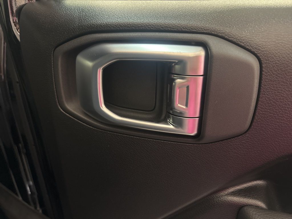 Thumbnail: 2026 Jeep Wrangler - 31