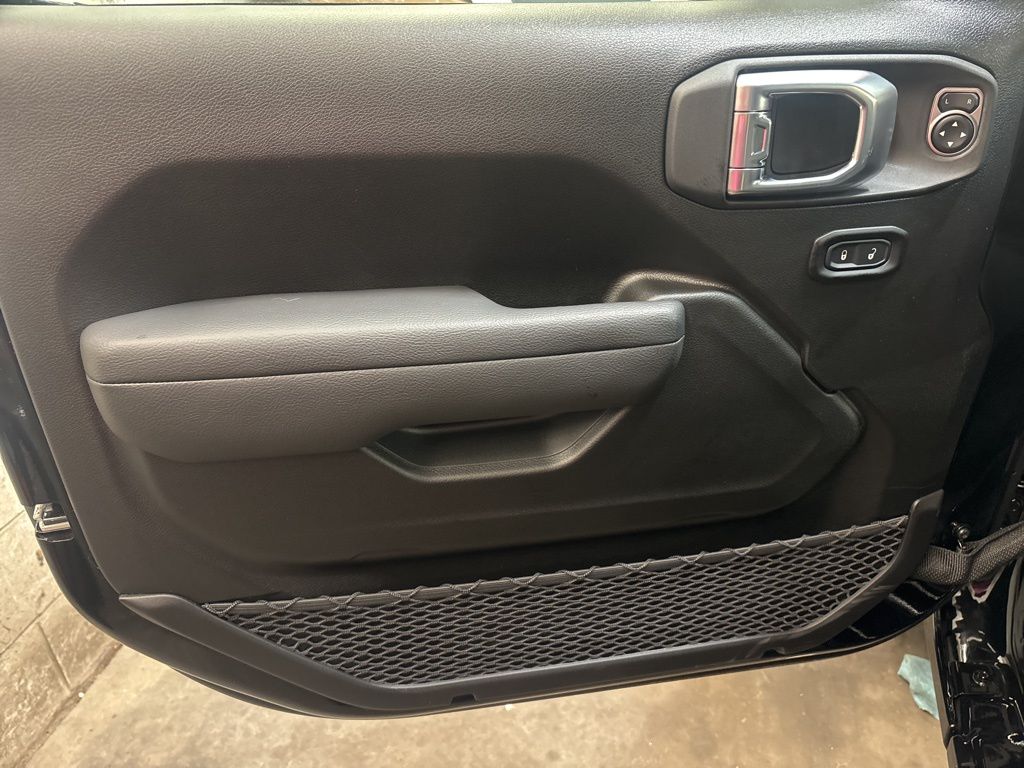 Thumbnail: 2026 Jeep Wrangler - 20