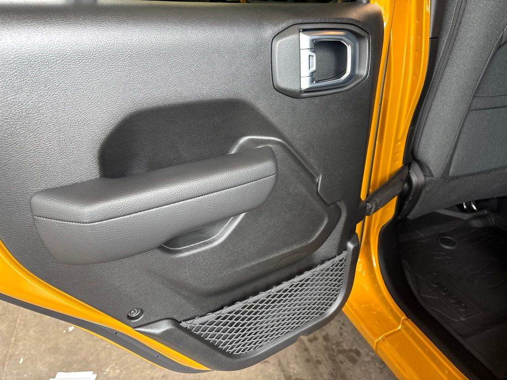 Thumbnail: 2026 Jeep Wrangler - 31