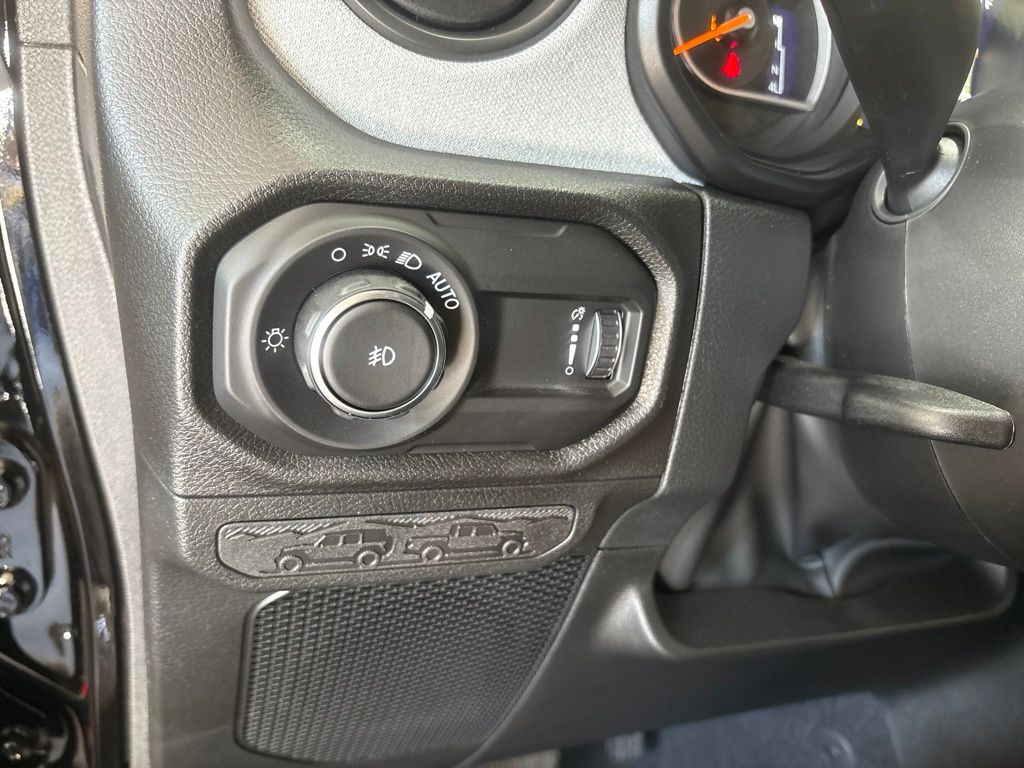 Thumbnail: 2026 Jeep Wrangler - 23