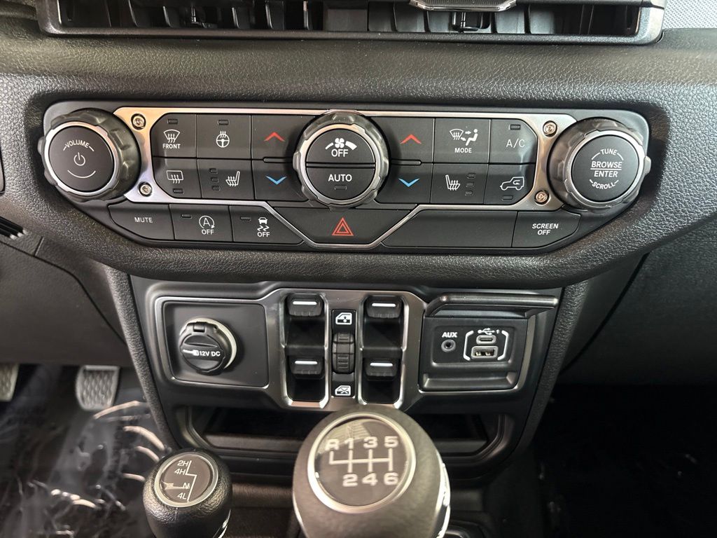 Thumbnail: 2026 Jeep Wrangler - 26