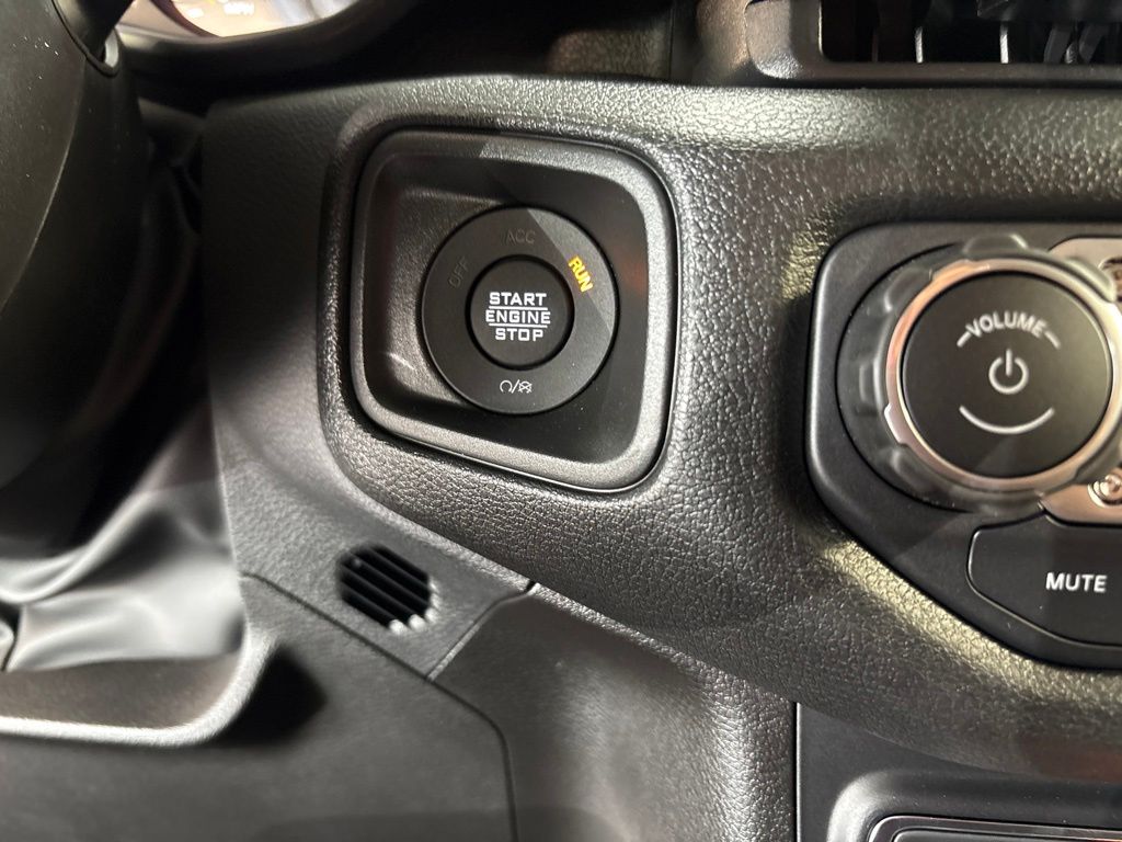 Thumbnail: 2026 Jeep Wrangler - 28