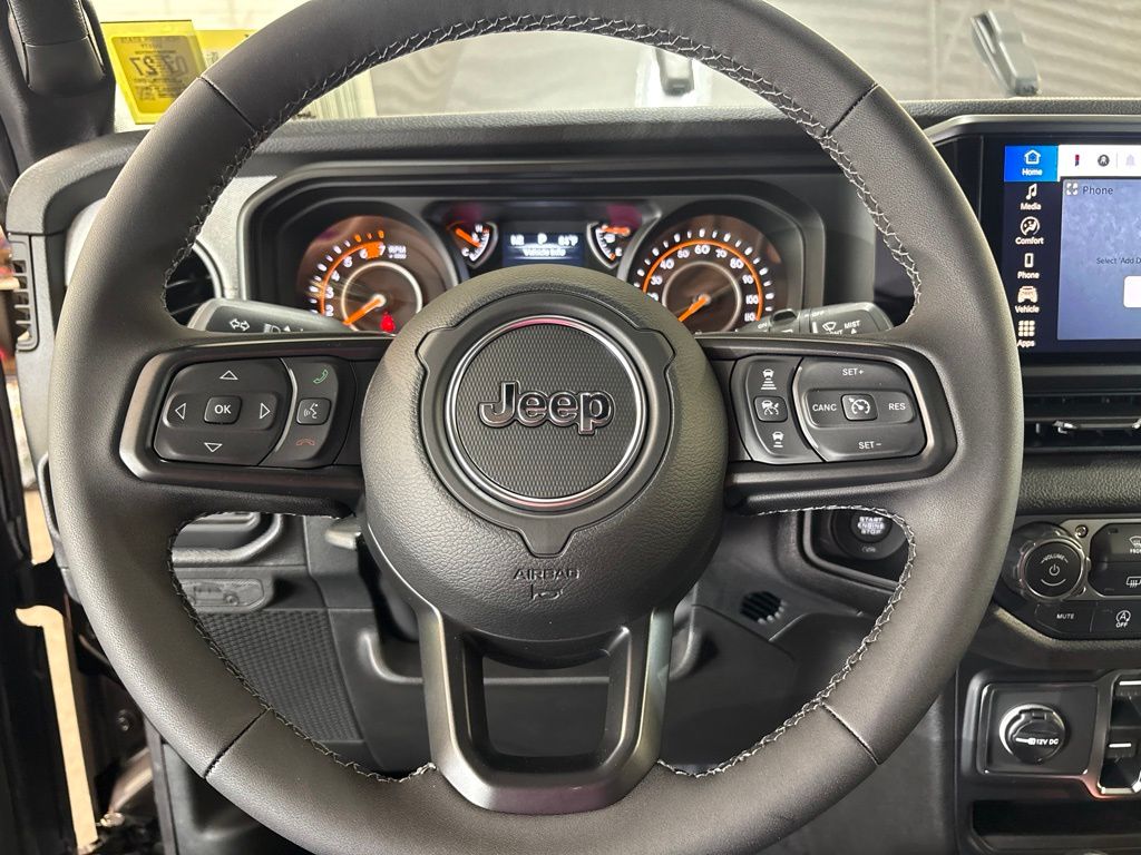 Thumbnail: 2026 Jeep Wrangler - 8