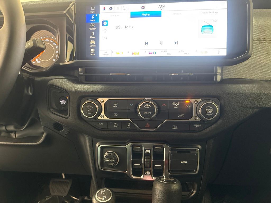 Thumbnail: 2026 Jeep Wrangler - 15