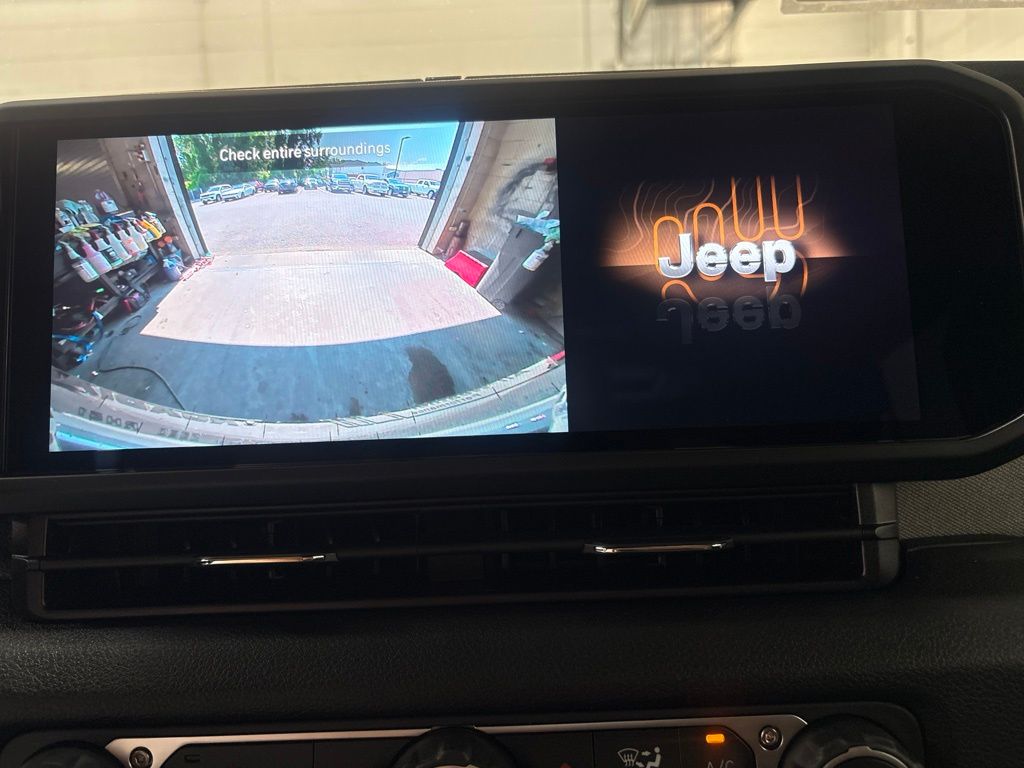 Thumbnail: 2026 Jeep Wrangler - 28