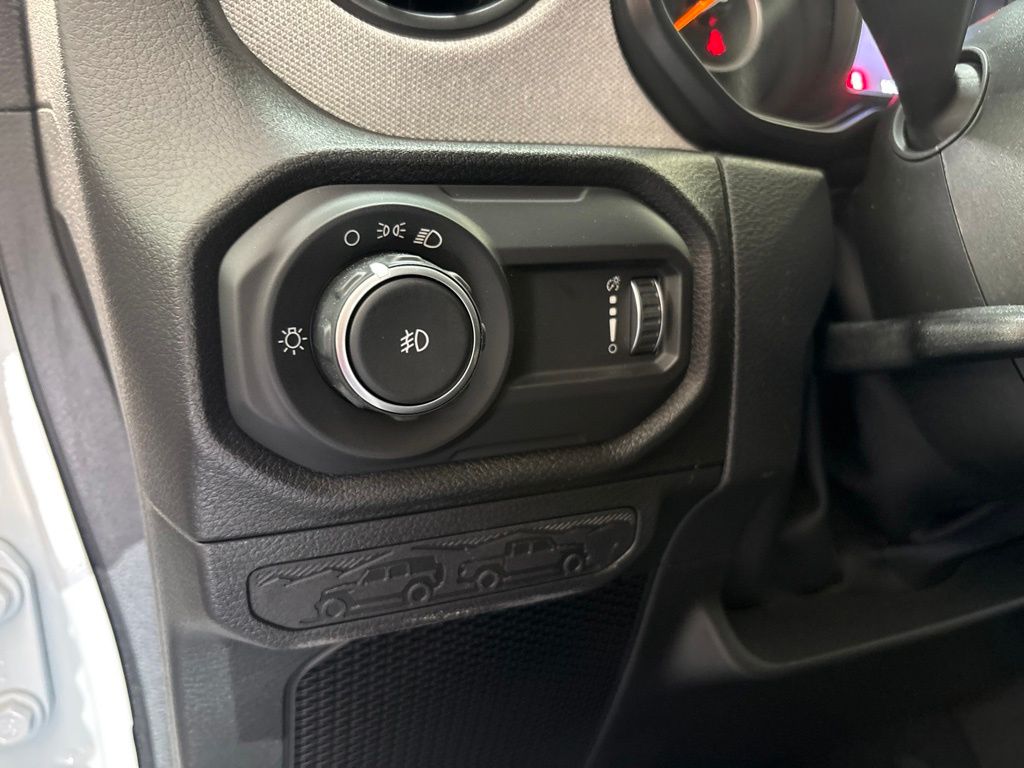 Thumbnail: 2026 Jeep Wrangler - 23