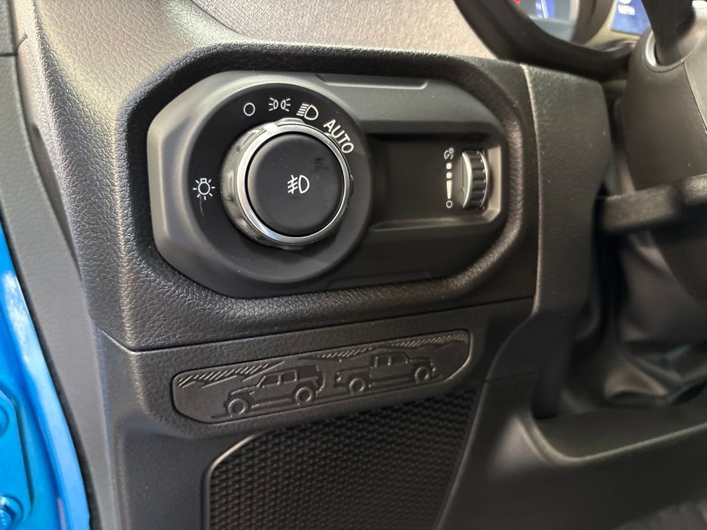 Thumbnail: 2026 Jeep Wrangler - 24