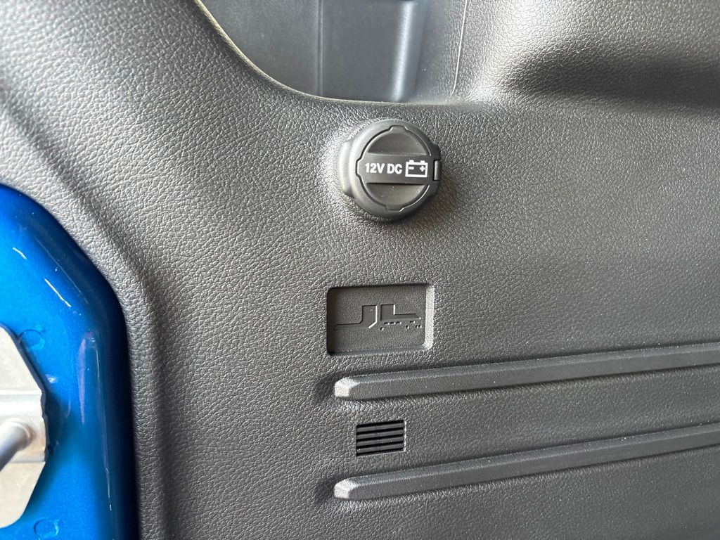 Thumbnail: 2026 Jeep Wrangler - 33