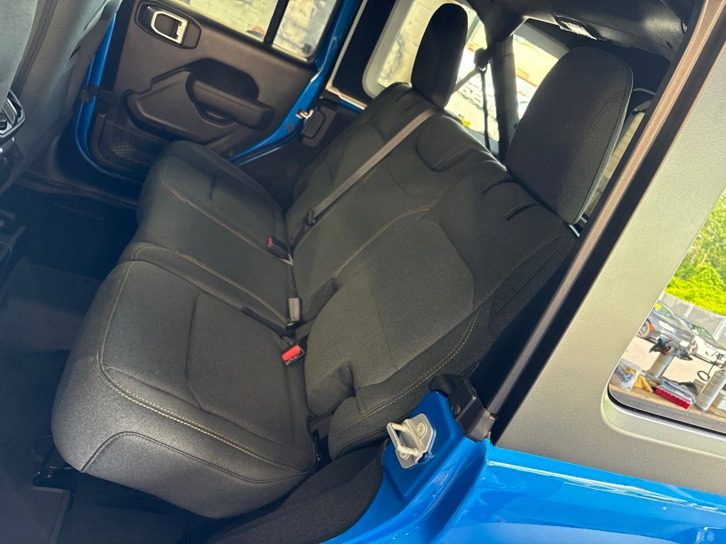 Thumbnail: 2026 Jeep Wrangler - 32