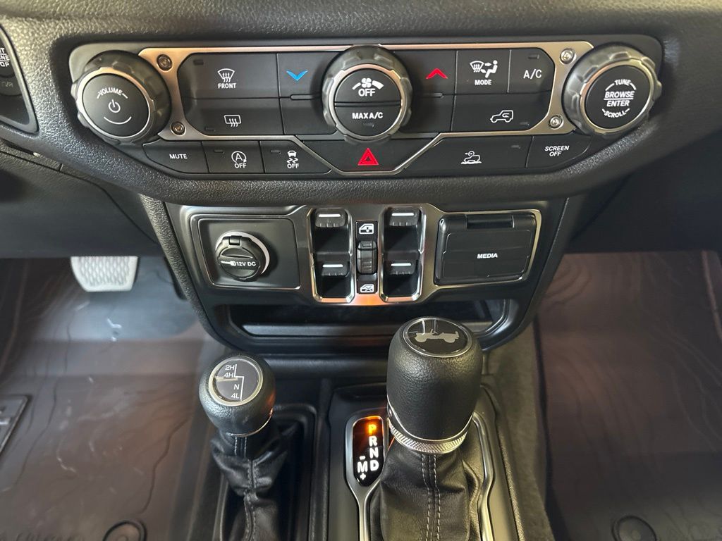 Thumbnail: 2026 Jeep Wrangler - 27