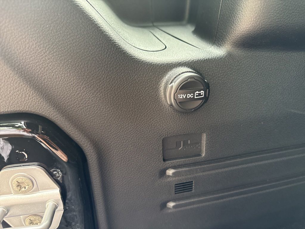 Thumbnail: 2026 Jeep Wrangler - 35