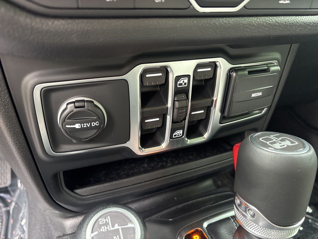 Thumbnail: 2026 Jeep Wrangler - 29