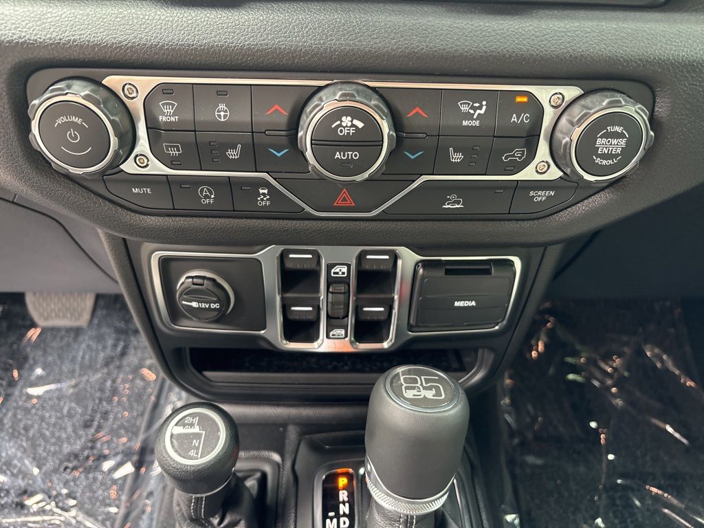 Thumbnail: 2026 Jeep Wrangler - 26