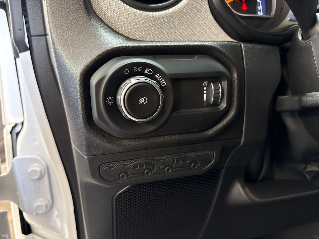 Thumbnail: 2026 Jeep Wrangler - 24