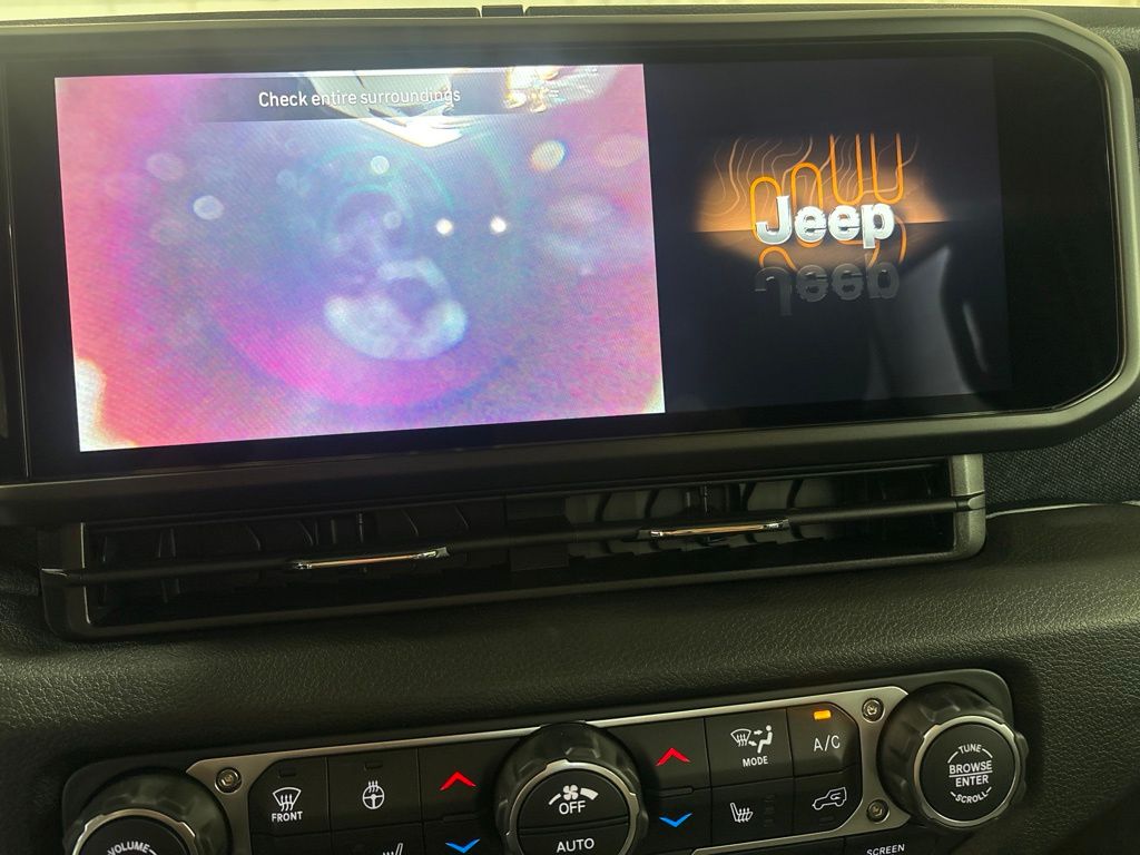 Thumbnail: 2026 Jeep Wrangler - 31