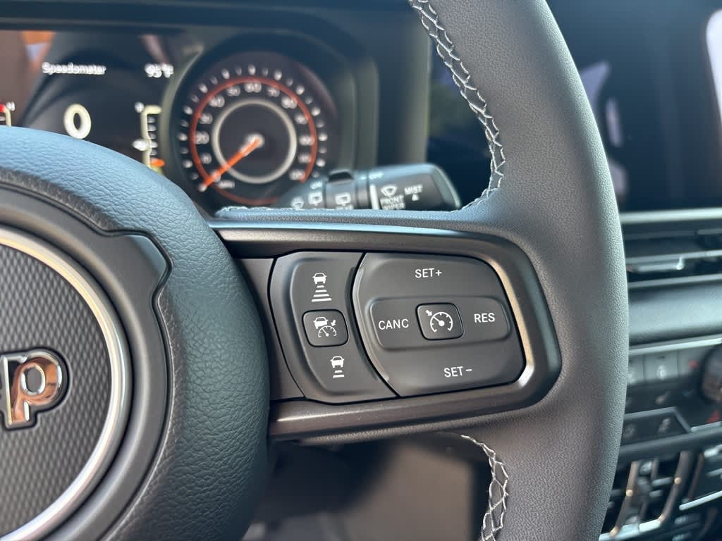 Thumbnail: 2025 Jeep Wrangler - 24