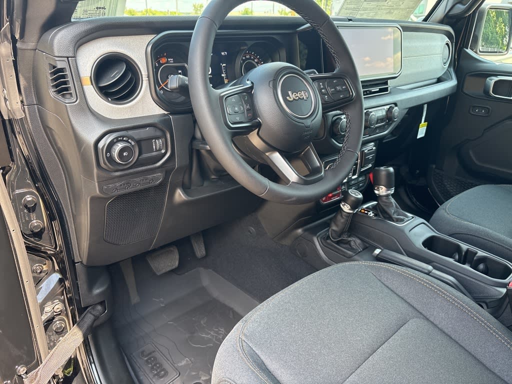 Thumbnail: 2025 Jeep Wrangler - 2