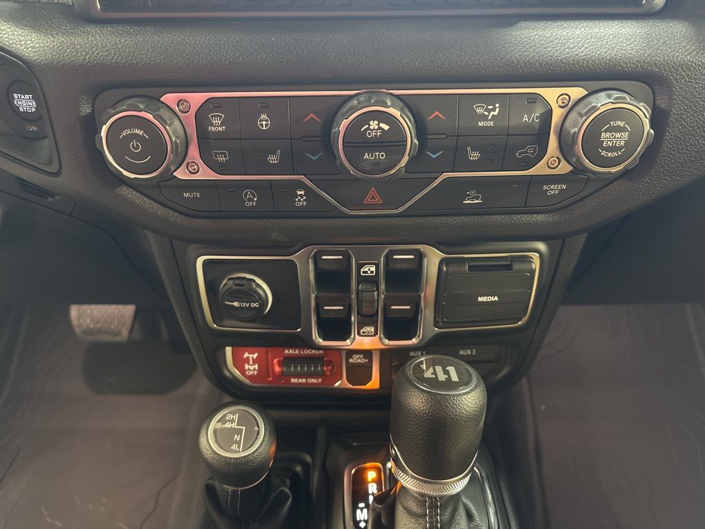 Thumbnail: 2026 Jeep Wrangler - 28