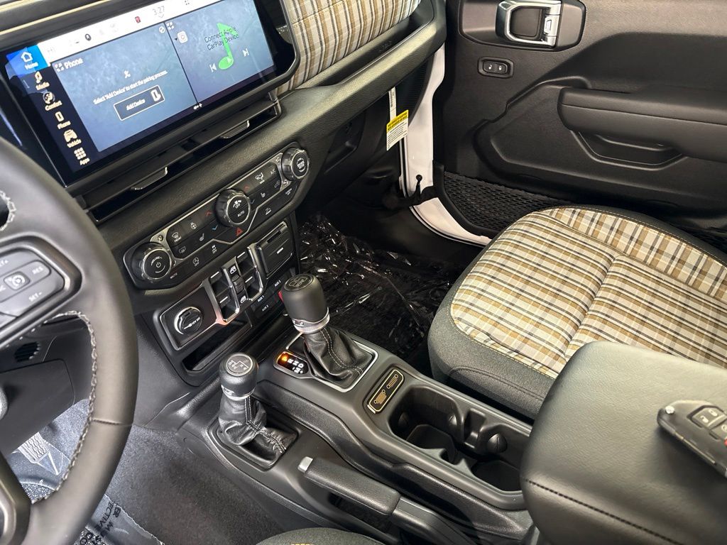 Thumbnail: 2026 Jeep Wrangler - 15