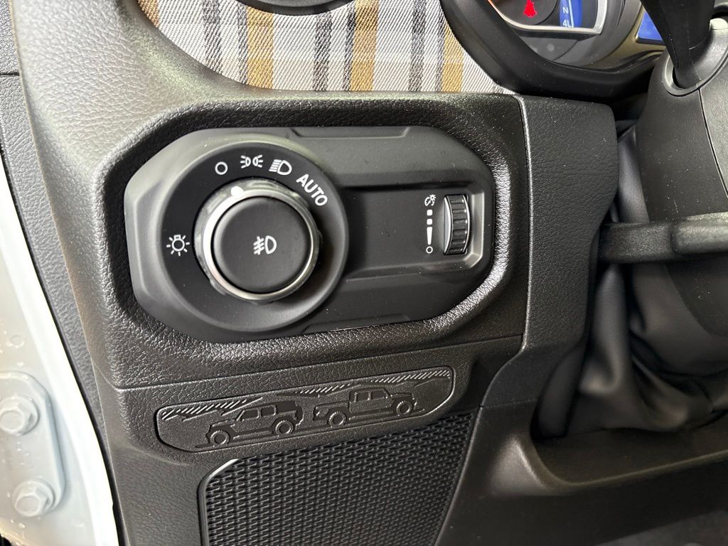 Thumbnail: 2026 Jeep Wrangler - 23
