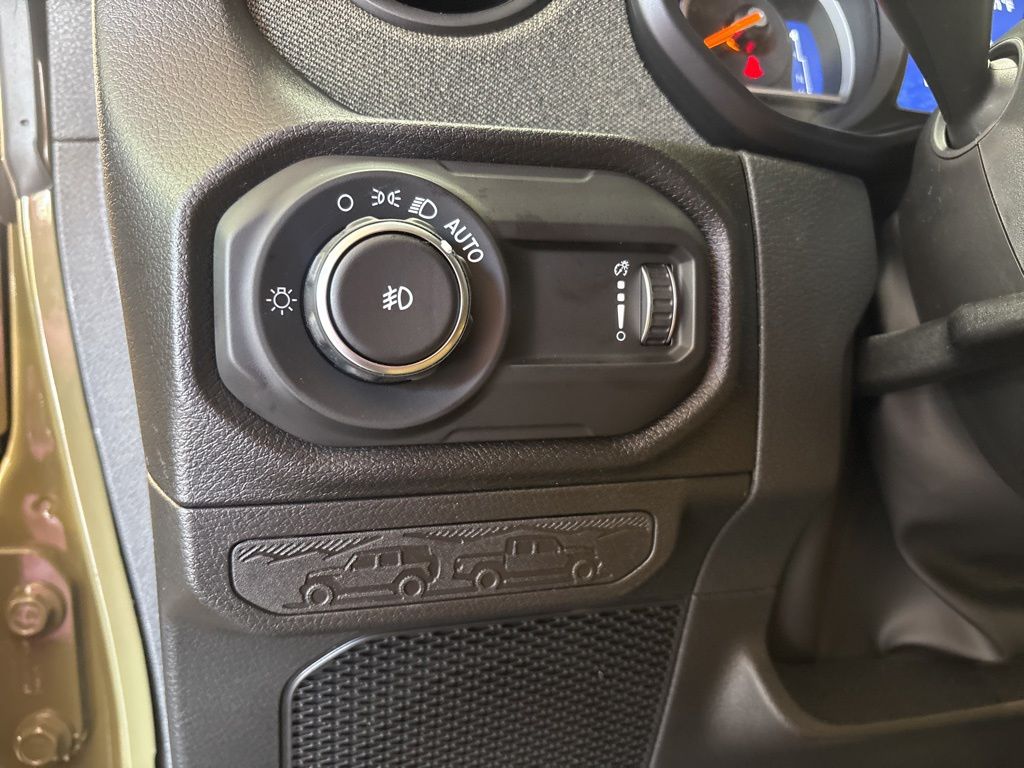 Thumbnail: 2026 Jeep Wrangler - 23