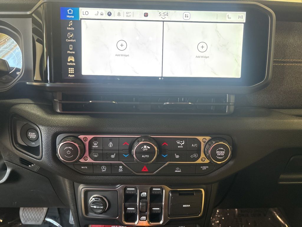Thumbnail: 2026 Jeep Wrangler - 14