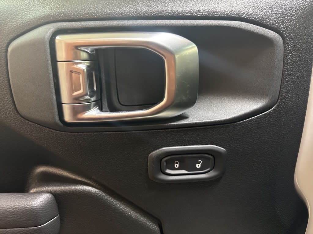 Thumbnail: 2026 Jeep Wrangler - 20