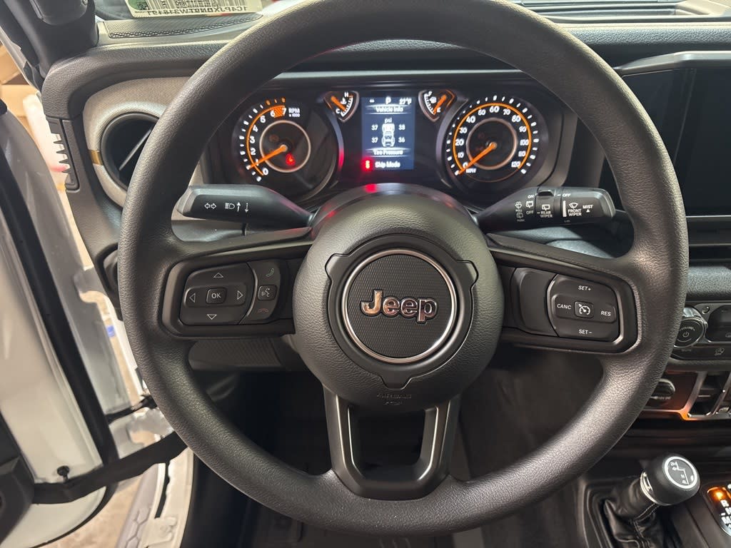 Thumbnail: 2026 Jeep Wrangler - 8