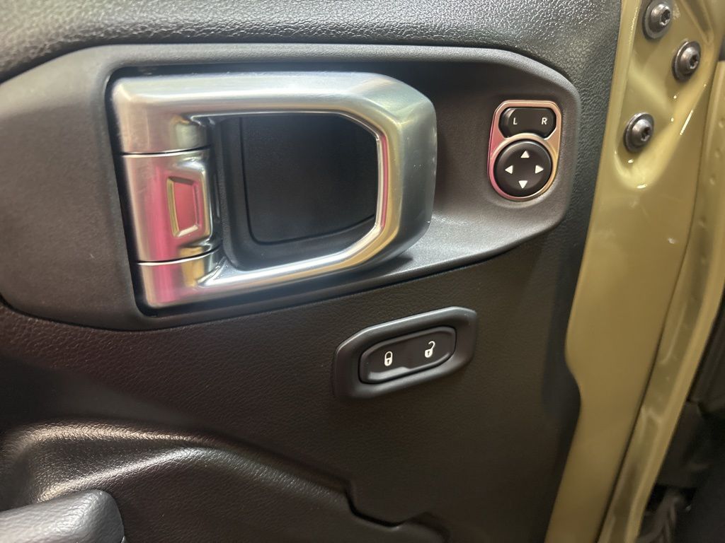 Thumbnail: 2026 Jeep Wrangler - 22