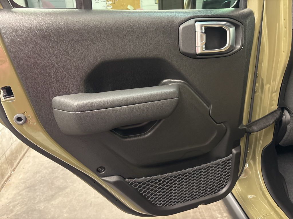 Thumbnail: 2026 Jeep Wrangler - 28