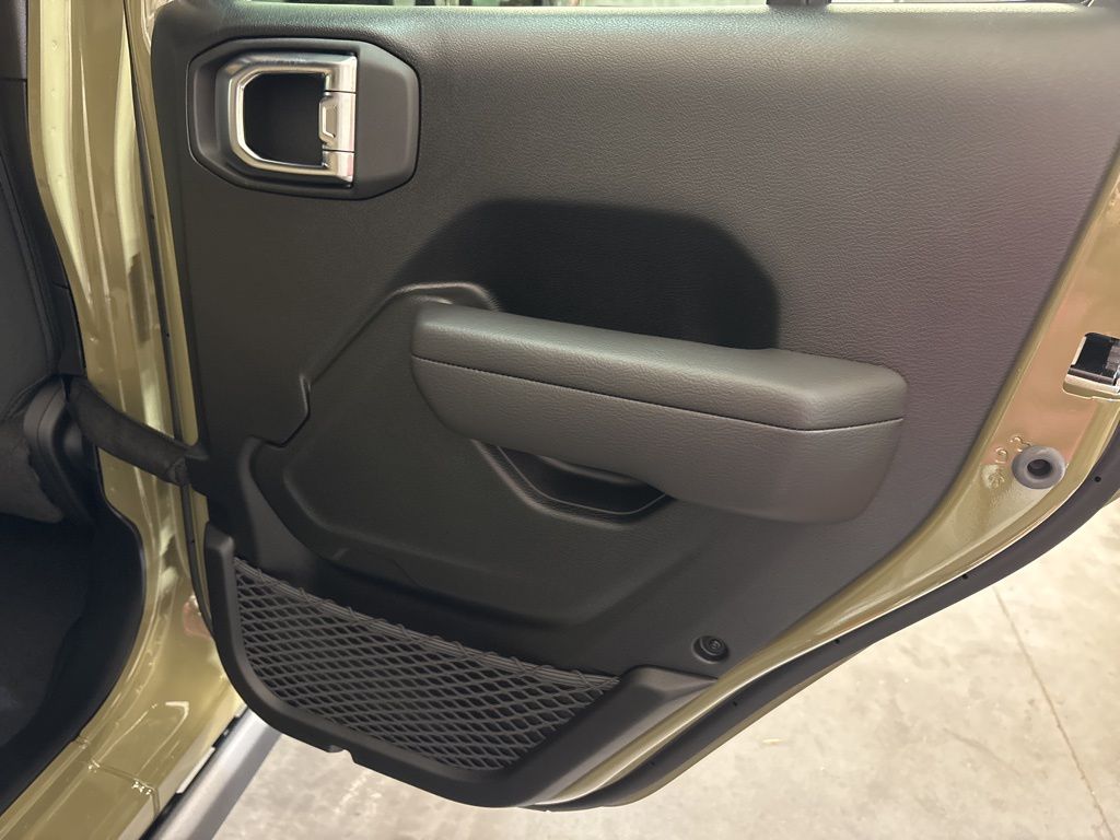 Thumbnail: 2026 Jeep Wrangler - 31
