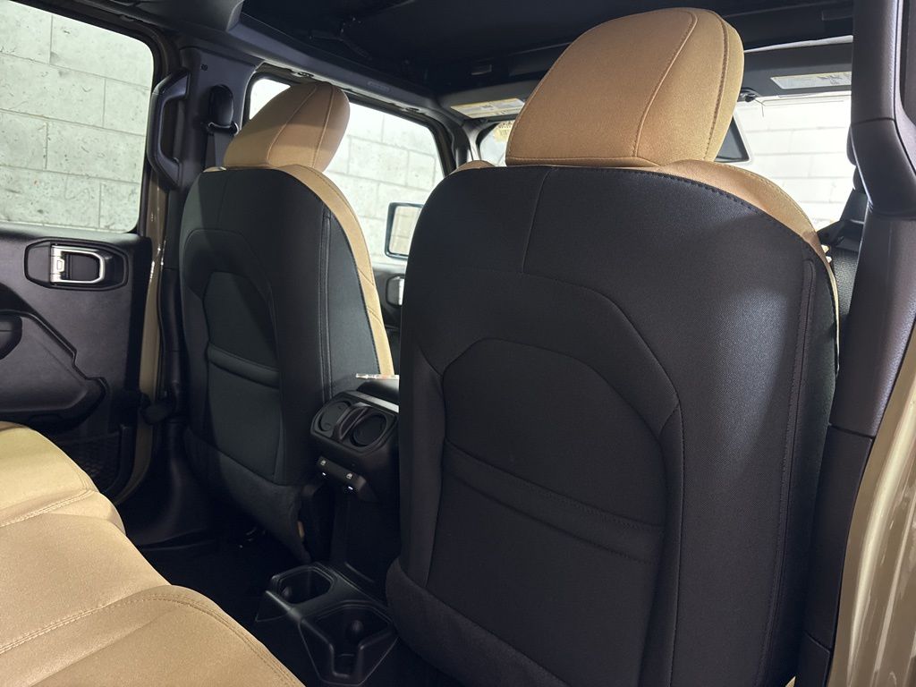 Thumbnail: 2026 Jeep Wrangler - 32