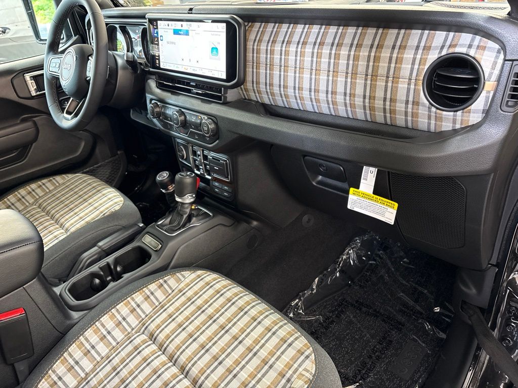 Thumbnail: 2026 Jeep Wrangler - 12