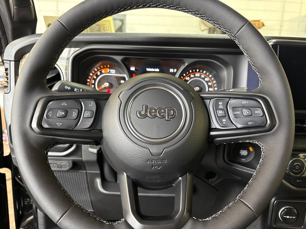 Thumbnail: 2026 Jeep Wrangler - 7