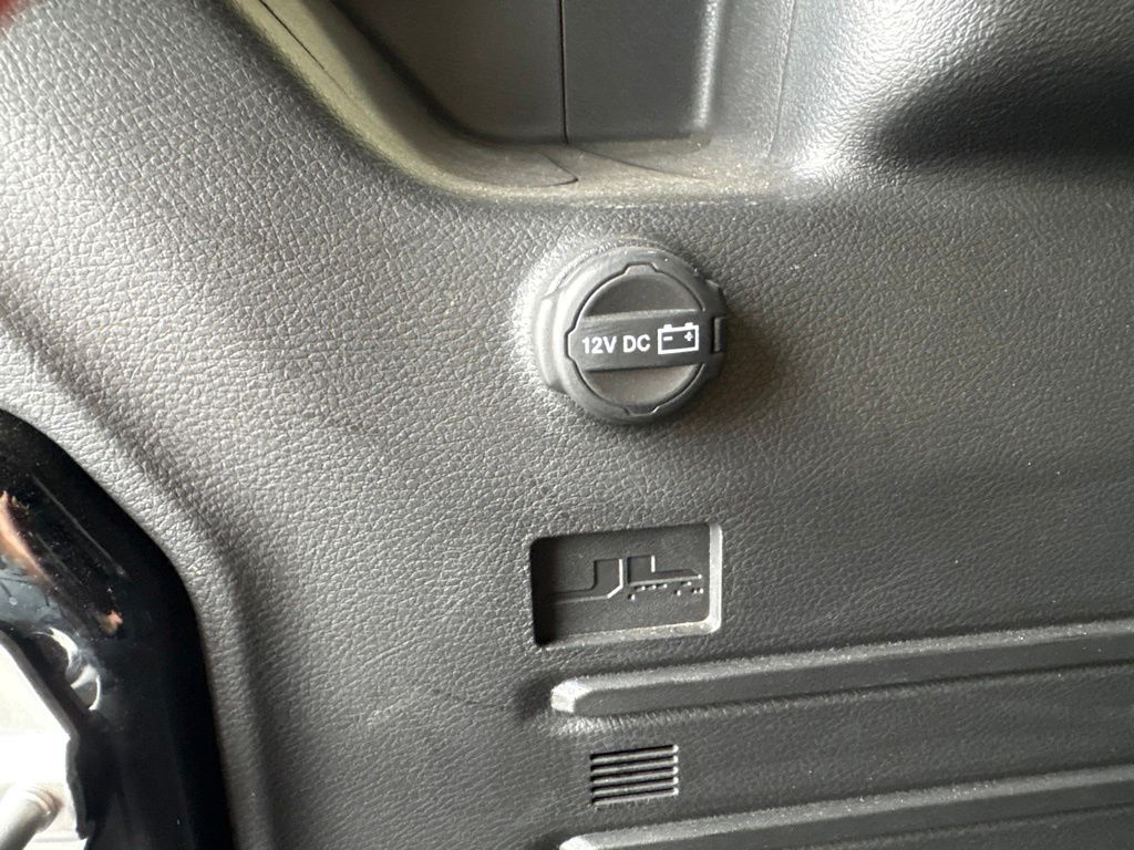 Thumbnail: 2025 Jeep Wrangler - 36