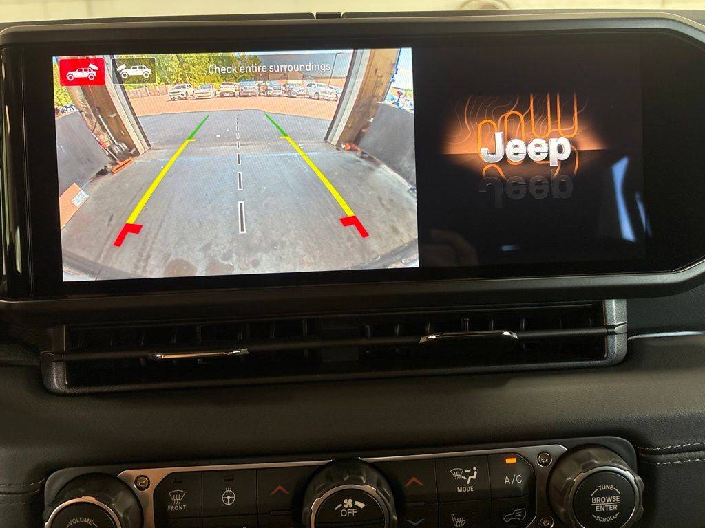 Thumbnail: 2026 Jeep Wrangler - 30