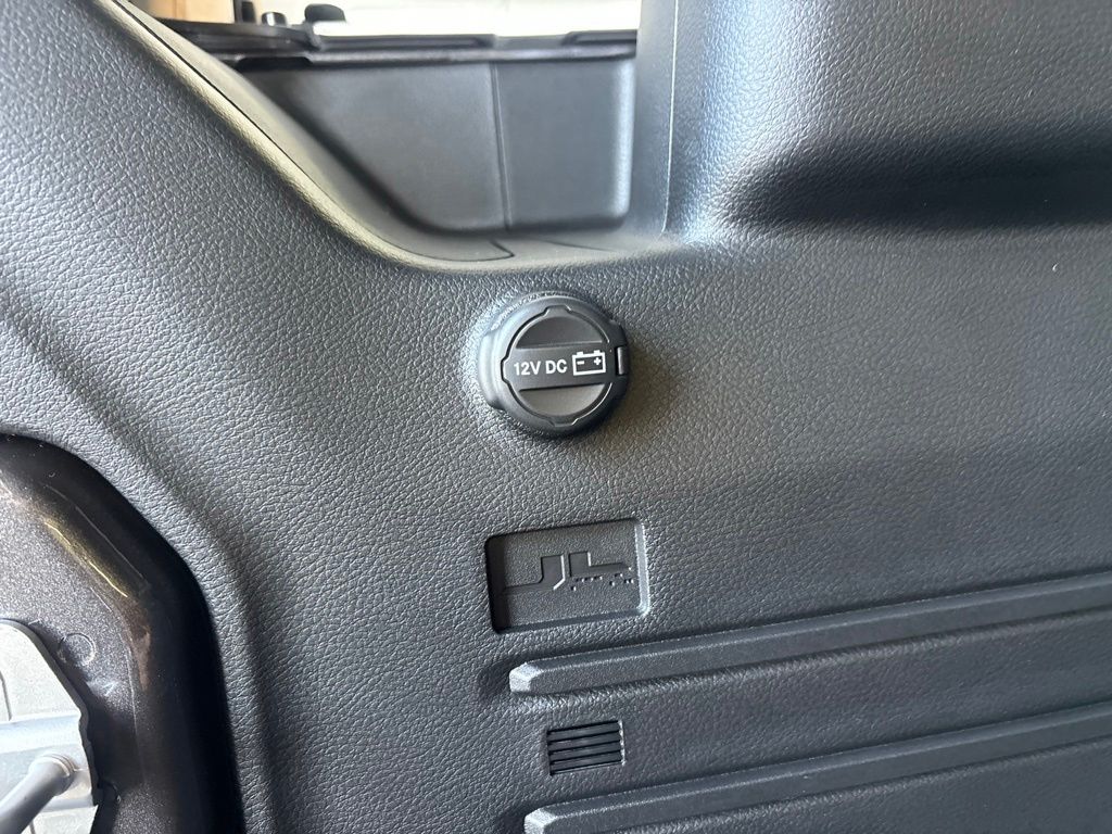 Thumbnail: 2026 Jeep Wrangler - 33