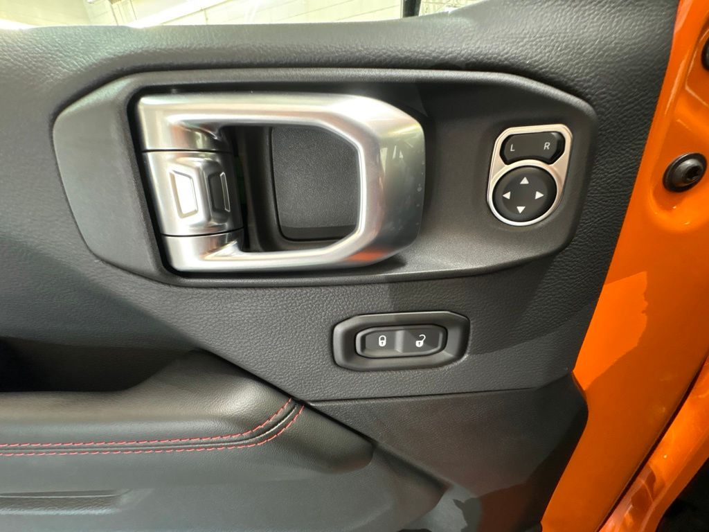 Thumbnail: 2026 Jeep Wrangler - 23