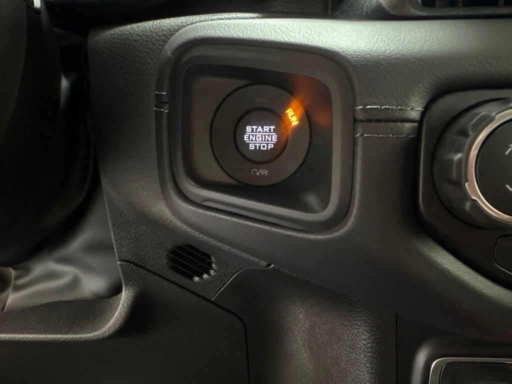 Thumbnail: 2026 Jeep Wrangler - 28