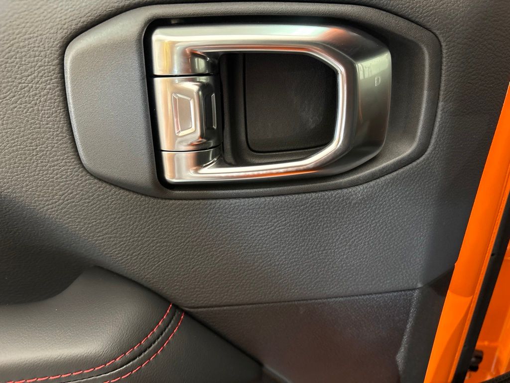 Thumbnail: 2026 Jeep Wrangler - 34