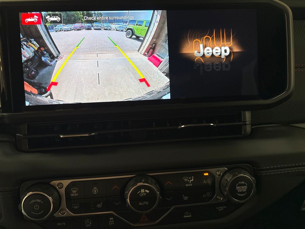 Thumbnail: 2026 Jeep Wrangler - 32