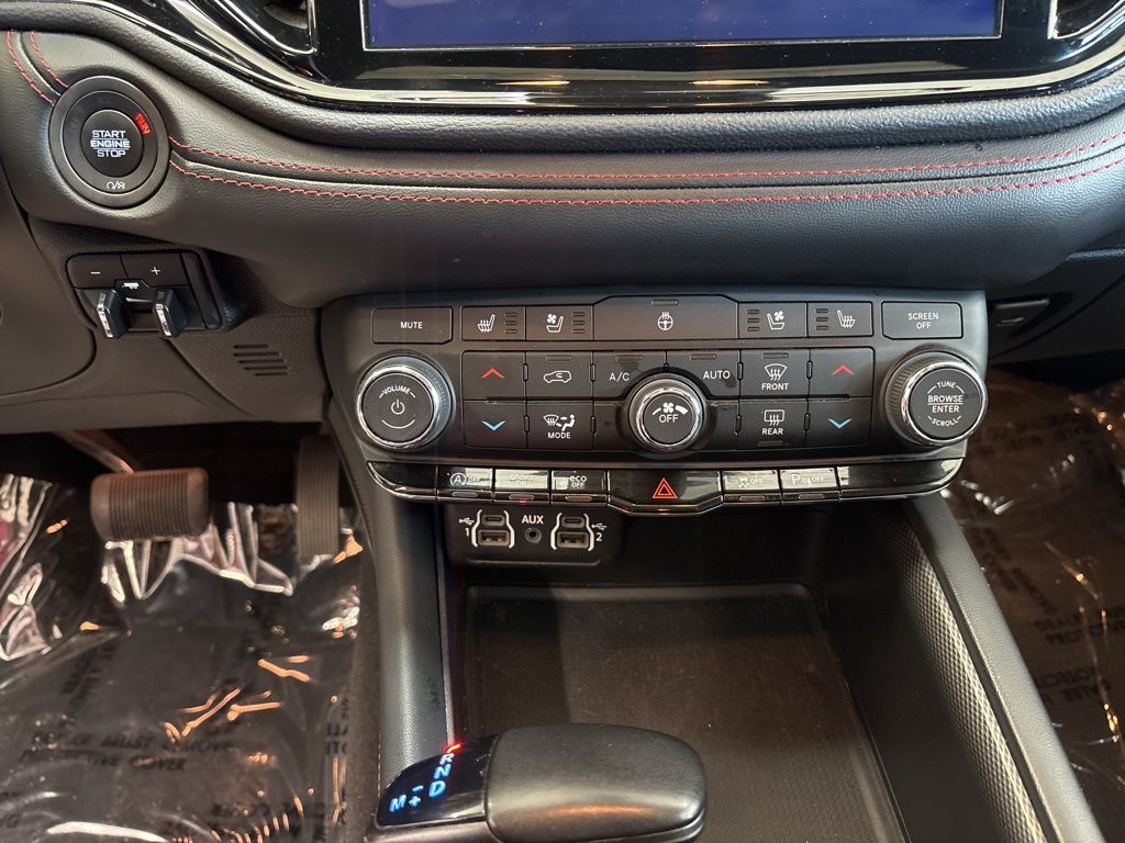 Thumbnail: 2024 Dodge Durango - 25