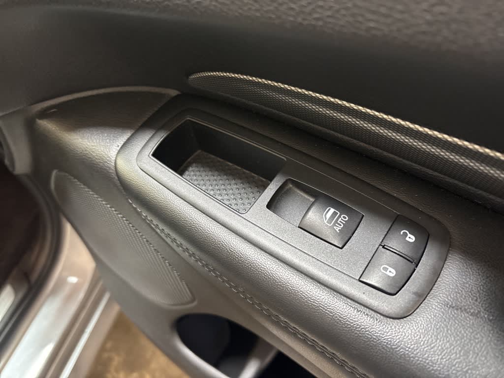 Thumbnail: 2018 Dodge Durango - 42